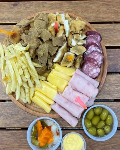 Picada para cuatro