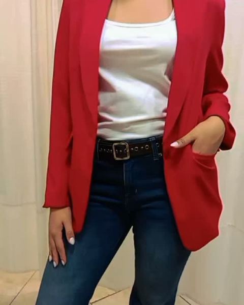 Blazer forrado, musculosa algodón, jeans Oxford elastizado hasta talle 48