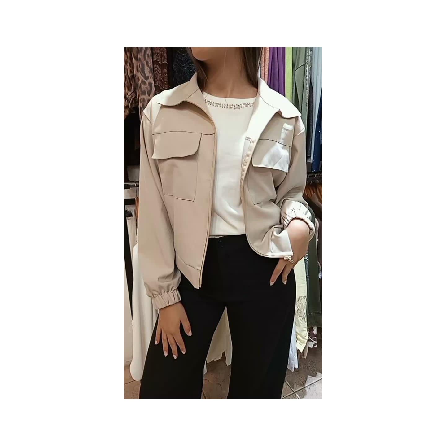 Sastrero wide leg, remera sin mangas algodón importado con atrás en cuello, campera superliviana