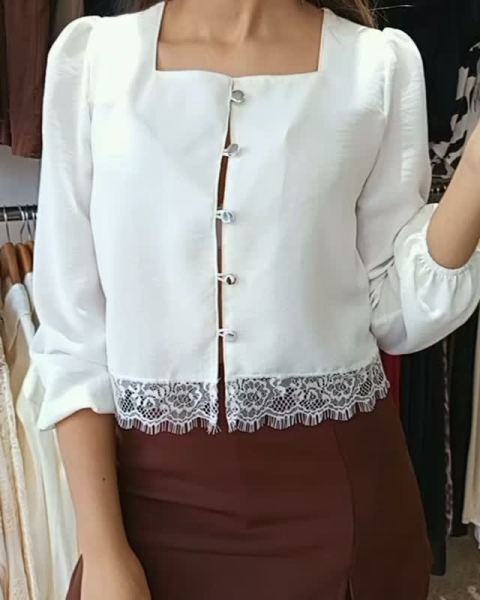 Blusa crep con puntilla, shortpollera sastrero