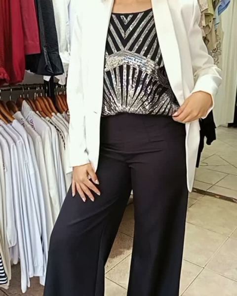 Palazzo sastrero cintura avispa, top bordado con lentejuelitas, blazer forrado entallado
