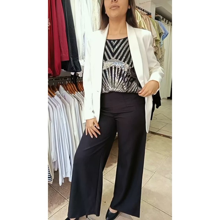 Palazzo sastrero cintura avispa, top bordado con lentejuelitas, blazer forrado entallado