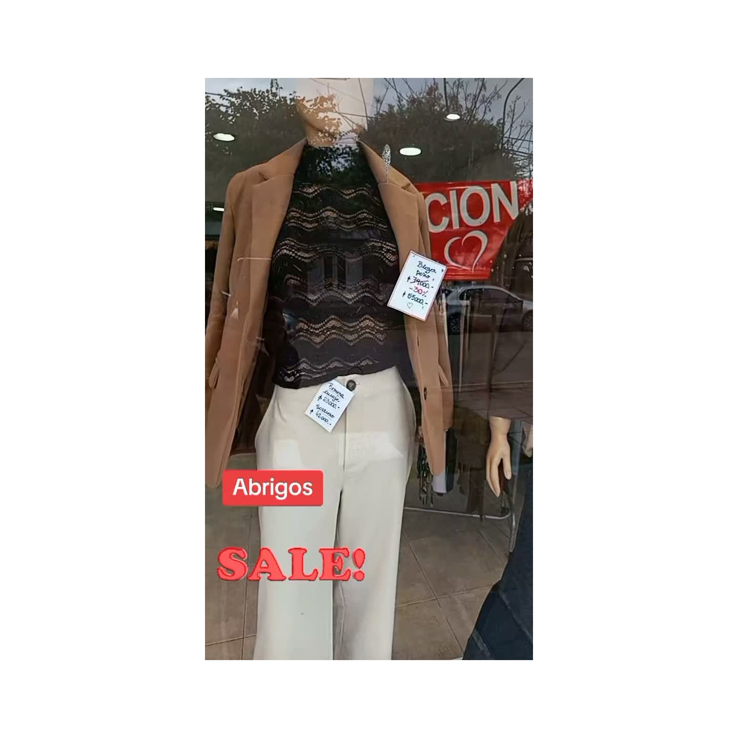 Liquidación de abrigos: blazers y tapados en paño, camperas de gamuza